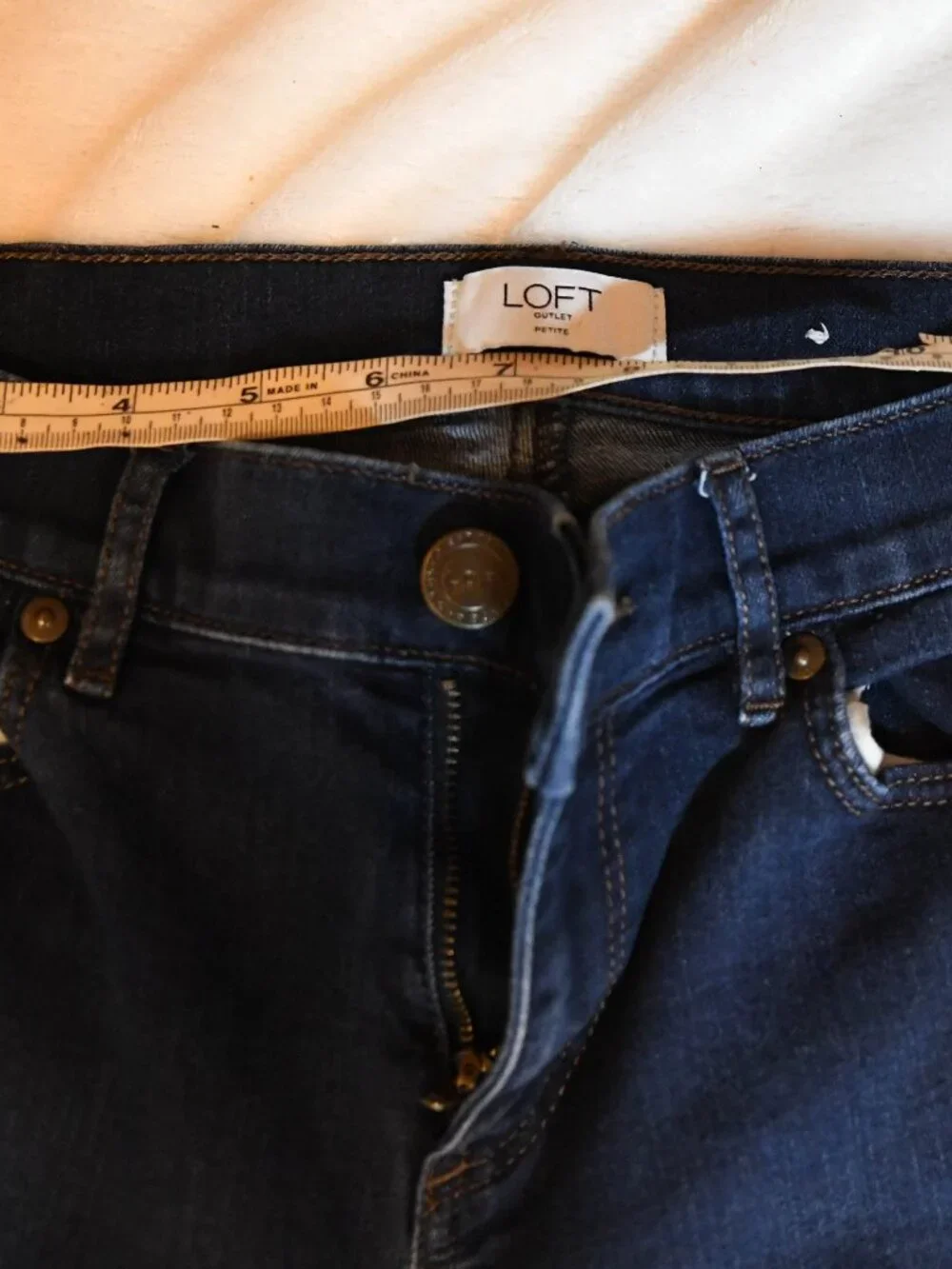 Ann Taylor Blue LOFT Outlet Modern Skinny Size 4 Petite Jeans Dark Wash